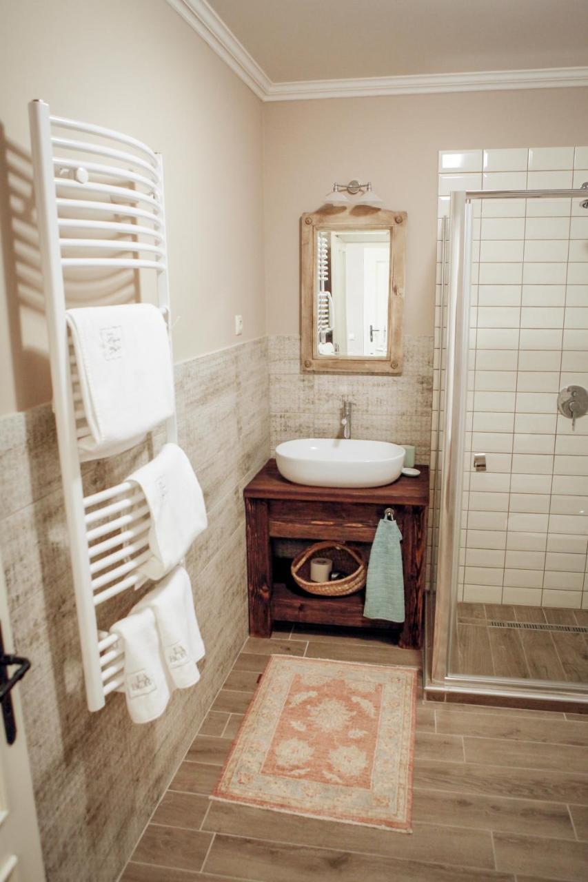 Hotel LaBor Kvártély à Tokaj Extérieur photo